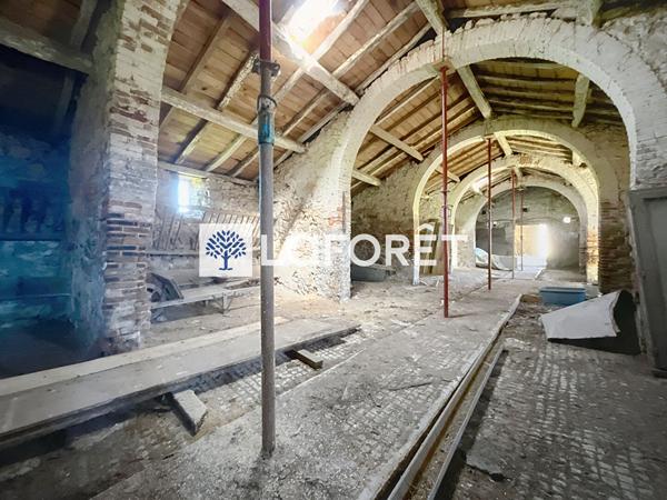 Achat maison près de NUEIL LES AUBIERS - 3 pièce(s) - 318 m² - 93 840 €