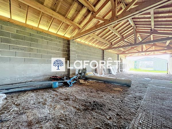 Achat maison près de NUEIL LES AUBIERS - 3 pièce(s) - 318 m² - 93 840 €