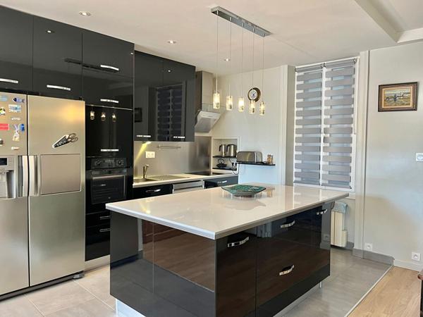 Centre historique de Vannes Élégant 3 pièces de 82 m² entièrement rénové
