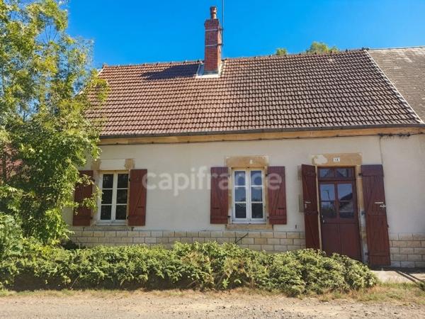Maison pleine de charme à rénover avec terrain – Saint-Benin-d'Azy