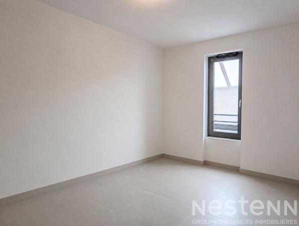 Appartement 3 pièces lumineux avec terrasse et parking couvert à vendre au Lavandou