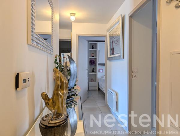 Appartement 3 pièces lumineux avec terrasse et parking couvert à vendre au Lavandou