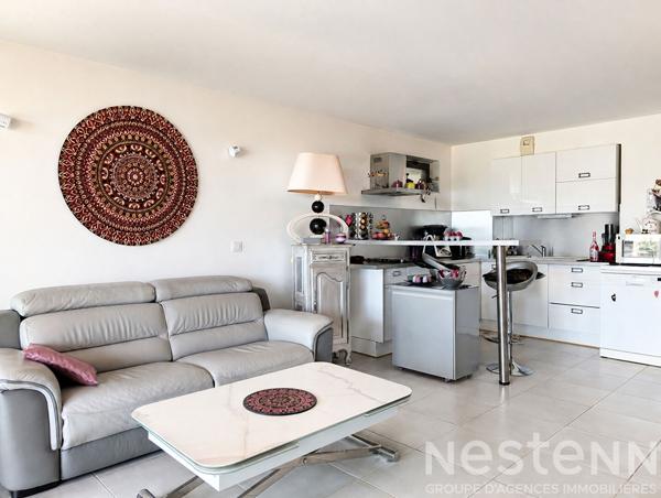 Appartement 3 pièces lumineux avec terrasse et parking couvert à vendre au Lavandou