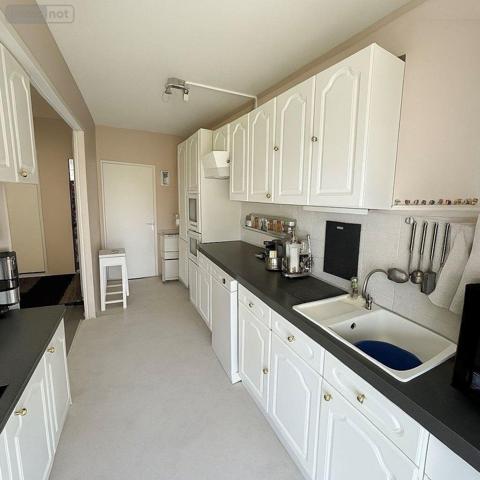 Appartement rénové à vendre à Le Mans dans la Sarthe (72000), ref : NL-72-195   
BOLLEE