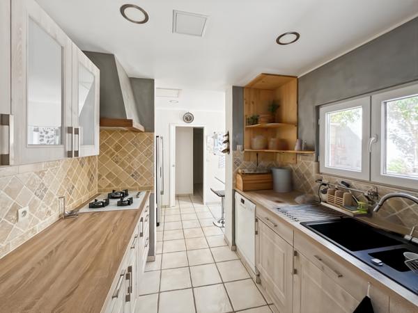 Maison
         6 pièces
        - 130 m² 223 650 € *