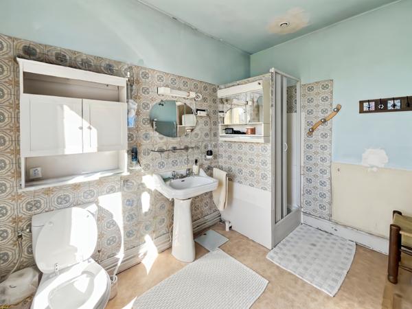 Maison
         6 pièces
        - 130 m² 223 650 € *