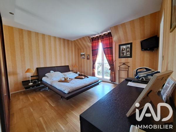 Maison à vendre 6 pièces 118 m² Plaisir