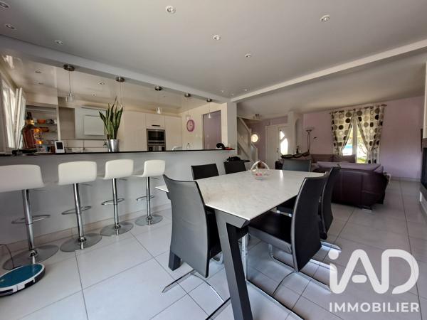 Maison à vendre 6 pièces 118 m² Plaisir