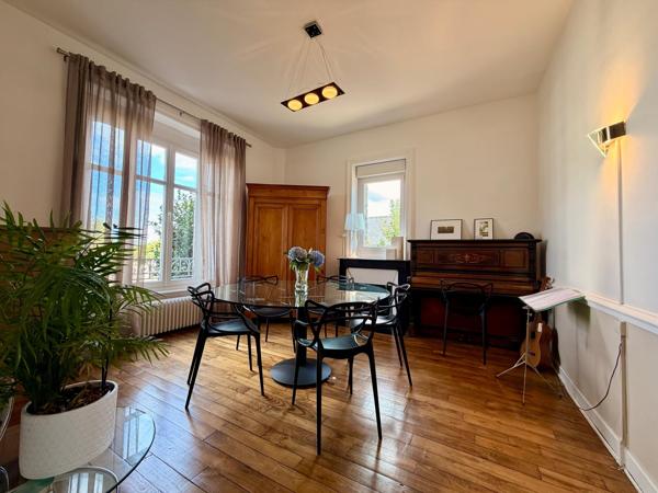 Maison à PLOERMEL, 56800 - 11 pièces 268m²