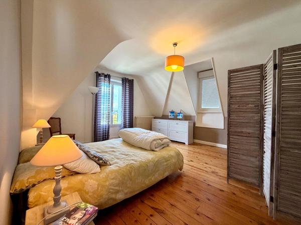 Maison à PLOERMEL, 56800 - 11 pièces 268m²