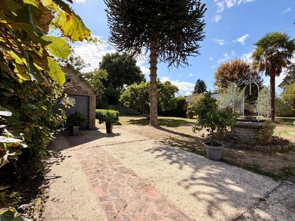Maison à PLOERMEL, 56800 - 11 pièces 268m²