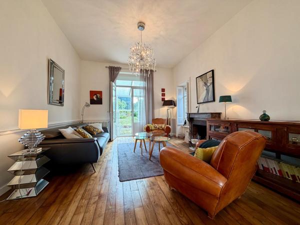 Maison à PLOERMEL, 56800 - 11 pièces 268m²