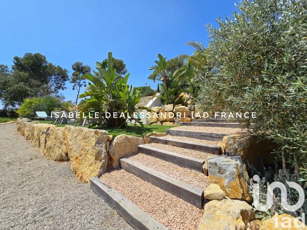 Maison à vendre 10 pièces 340 m² Sanary-sur-Mer