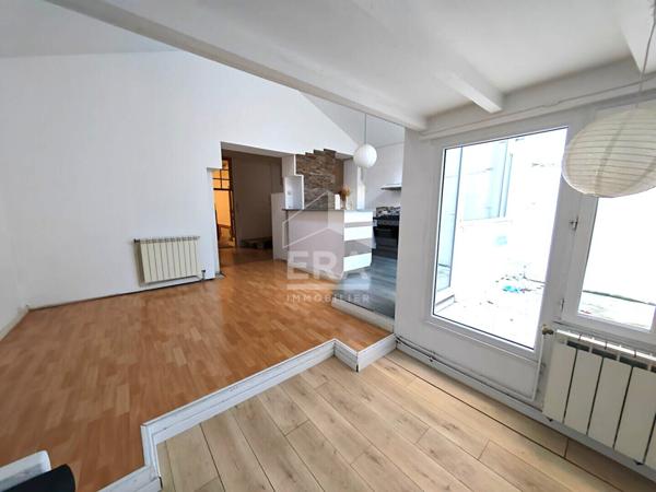 Appartement + Local 3 pièces à Marseille -  Conception / Camas