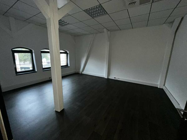 BUREAUX à LOUER de 115 m²