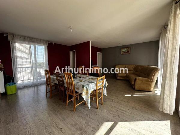 Vente                                                      Appartement
                        
                     4 pièces                      98 m2                     à Le Havre