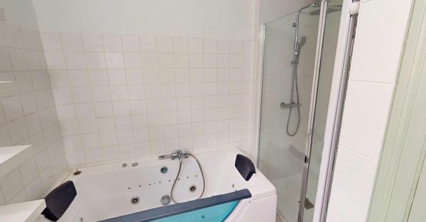 Appartement à louer    3 pièces • 100,98 m2 Toulouse