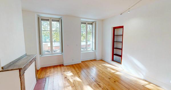 Appartement à louer    3 pièces • 100,98 m2 Toulouse