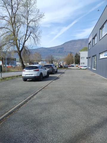 Dpt Savoie (73), à louer VOGLANS Bureau 185 m²