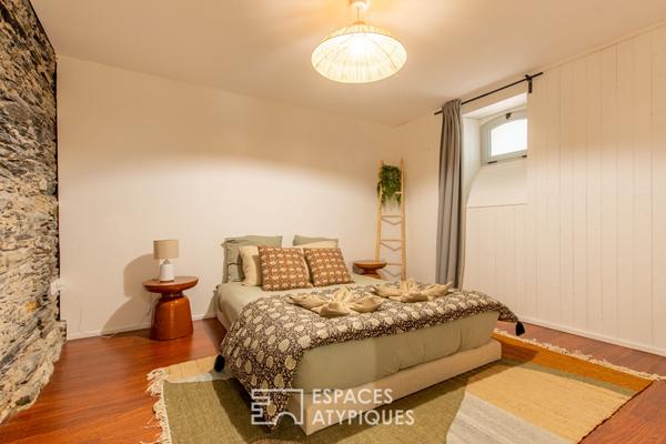 Loft Triplex XXL avec Cour Paysagée et Stationnement