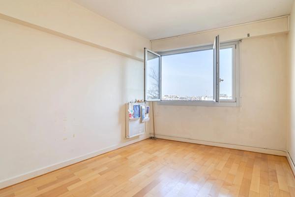 Appartement à vendre 2 pièces vue dégagée PARIS 18EME ARRONDISSEMENT (75)