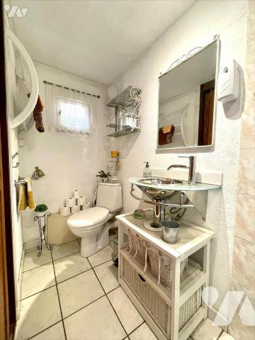 MAISON DE VILLAGE AVEC TERRASSE