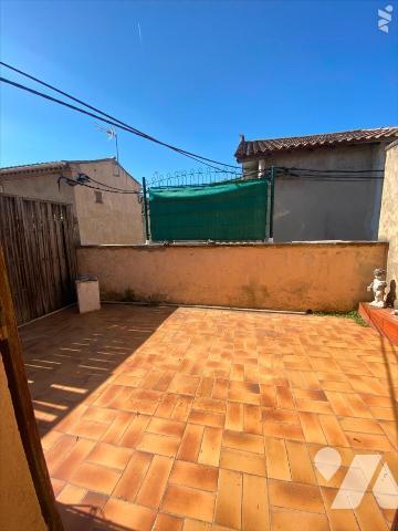 MAISON DE VILLAGE AVEC TERRASSE