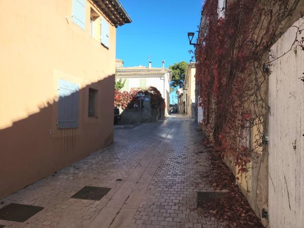 Venelles (13770) APPARTEMENT T2 VIEUX VILLAGE