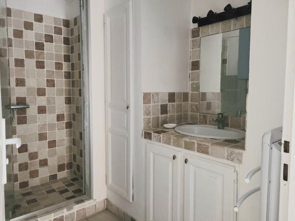 Venelles (13770) APPARTEMENT T2 VIEUX VILLAGE