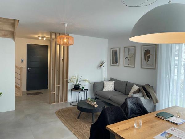 Maison à vendre    5 pièces • 114,02 m2 Vulbens