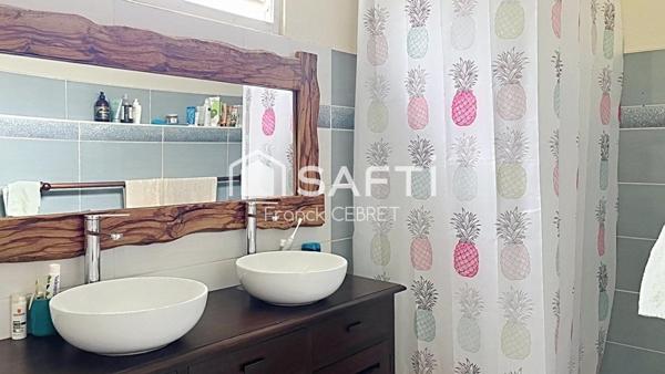 Maison 3 chambres + Mezzanine et Atelier en R+1