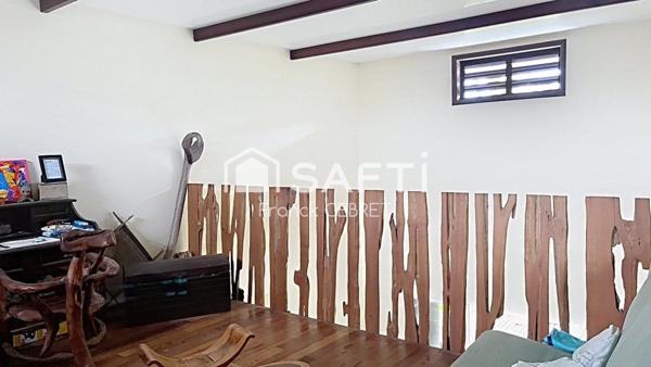 Maison 3 chambres + Mezzanine et Atelier en R+1