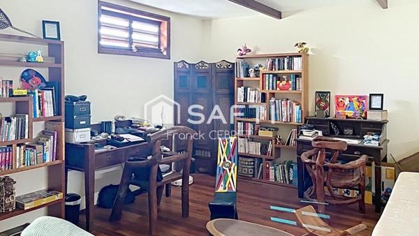 Maison 3 chambres + Mezzanine et Atelier en R+1