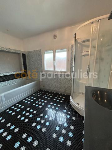 Vente Immeuble215 m² - 10 Pièces - SOULAC SUR MER (33780)