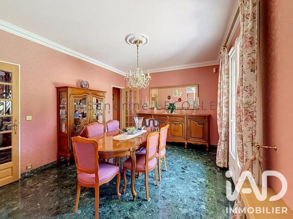 Maison à vendre 8 pièces 244,72 m² La Queue-en-Brie