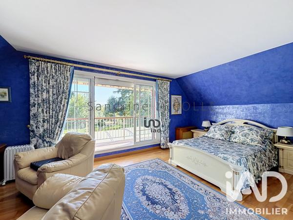 Maison à vendre 8 pièces 244,72 m² La Queue-en-Brie