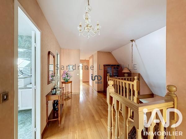 Maison à vendre 8 pièces 244,72 m² La Queue-en-Brie