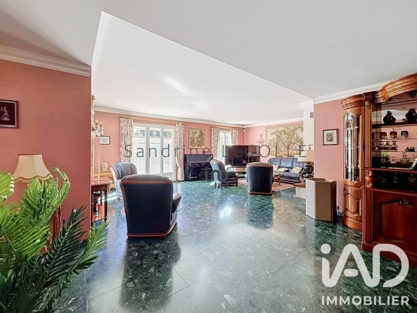 Maison à vendre 8 pièces 244,72 m² La Queue-en-Brie