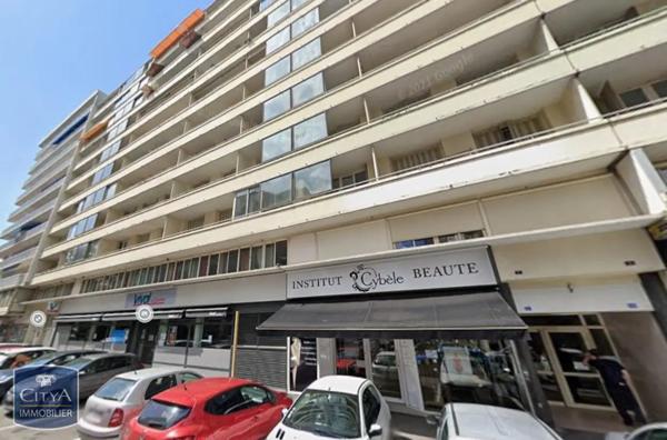 Appartement à louer 4 pièces 77.24m²