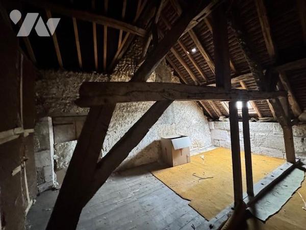 Immeuble à usage mixte - AZE