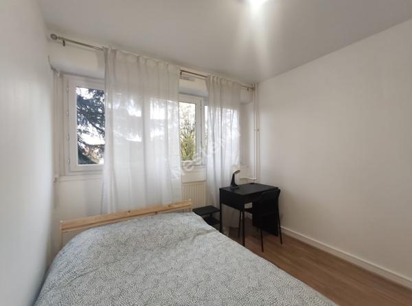 CHAMBRE MEUBLÉE À LOUER ? PONTOISE (À 10 MIN DE LA GARE SNCF)