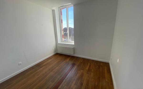 Appartement à vendre    2 pièces •  Neuves-Maisons