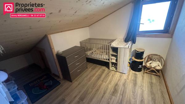 SALANCHES  Appartement duplex 81,72 m² + mezzanine ,3 chambres, Parfait état, 3 parkings 399 000  FAI