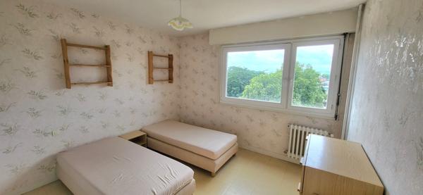 Rouen-Docks : Bel Appartement 73 m² au 5e E (Asc) avec 2 CH, Balcon panor., Gge priv. & Cave - Px attractif !