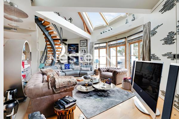 Exclusivité - Face à l'Hippodrome de Saint-Cloud - Comme une Maison - Terrasse - Cave - Parkings - Piscine