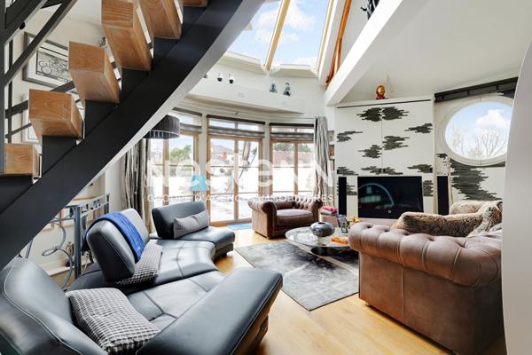 Exclusivité - Face à l'Hippodrome de Saint-Cloud - Comme une Maison - Terrasse - Cave - Parkings - Piscine