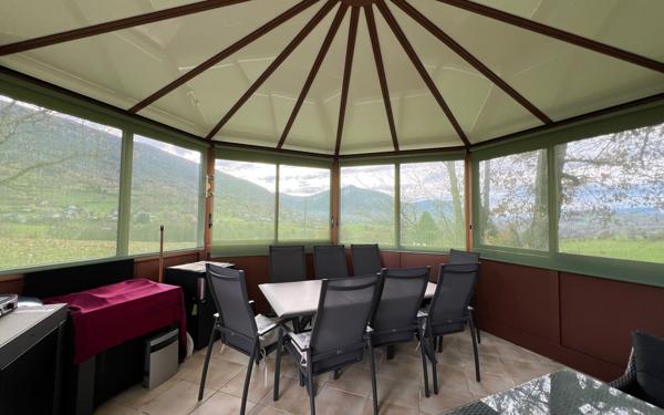 Maison à vendre    7 pièces •  Mûres