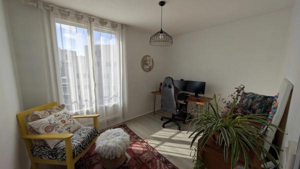 Appartement à vendre 4 pièces VILLEURBANNE (69 ) Limite Lyon 6