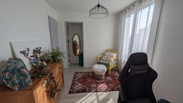 Appartement à vendre 4 pièces VILLEURBANNE (69 ) Limite Lyon 6