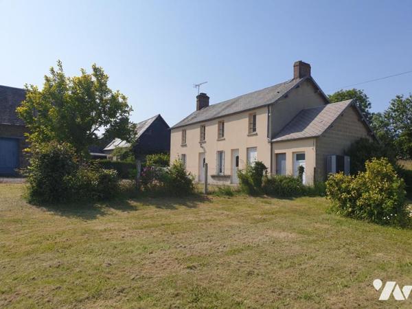 Maison en pierre avec dépendances